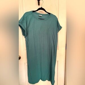 NWOT t-shirt dress Lularoe Chelsea- great color- teal